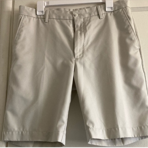BUNDLE Mens flat front Dockers and Greg Norman shorts - Picture 4 of 5